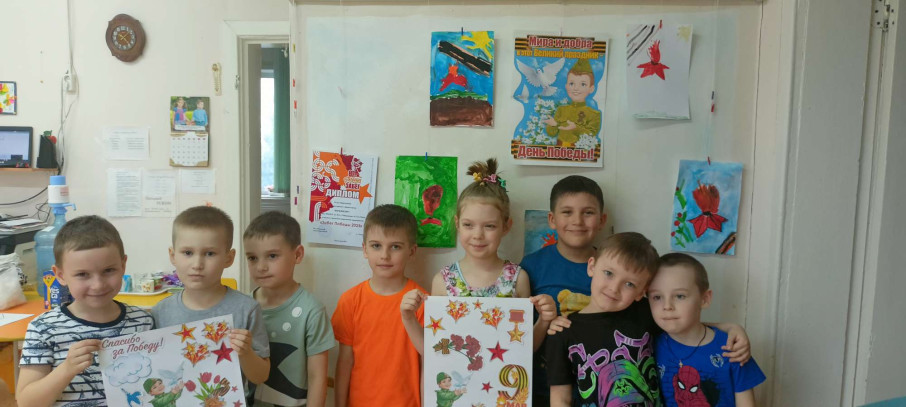 Юные защитники отечества.