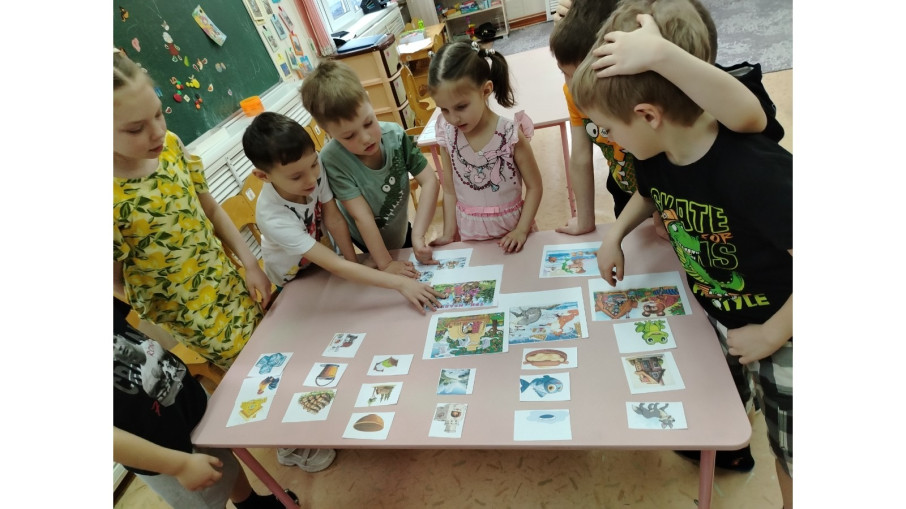 День русских народных сказок.